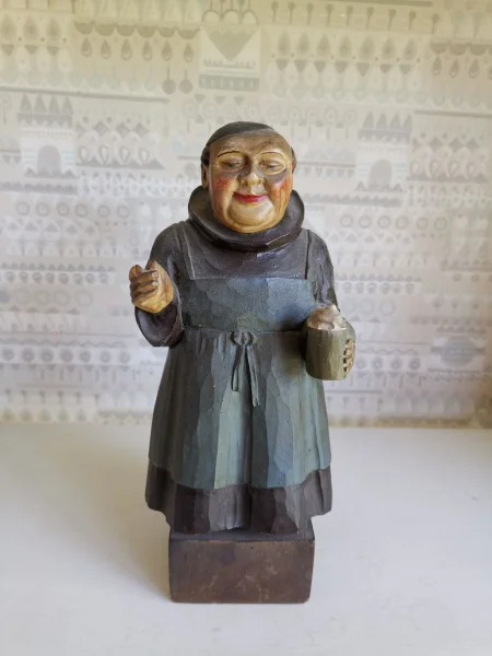 Moench Holzfigur.jpg