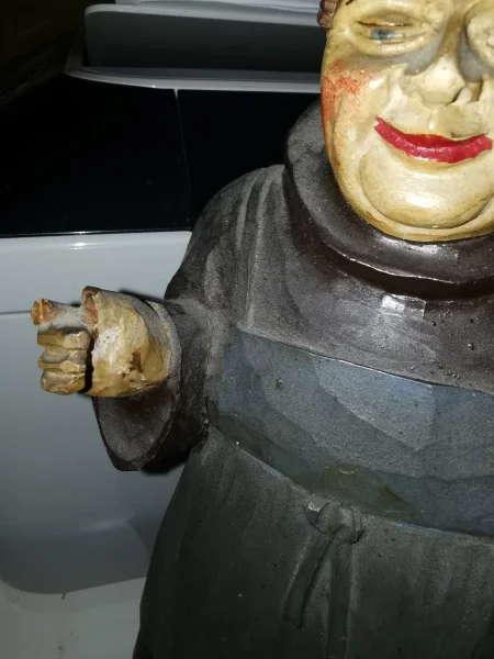 Moench Holzfigur9.jpg