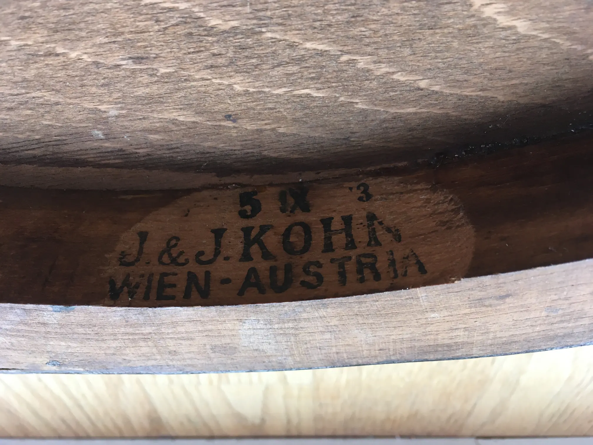 Detail01 Branding.JPG