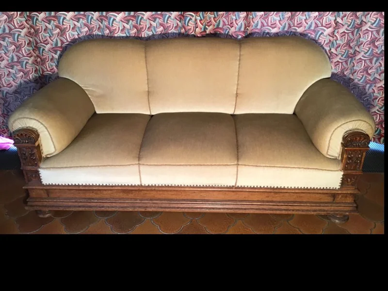 Sofa1.jpg