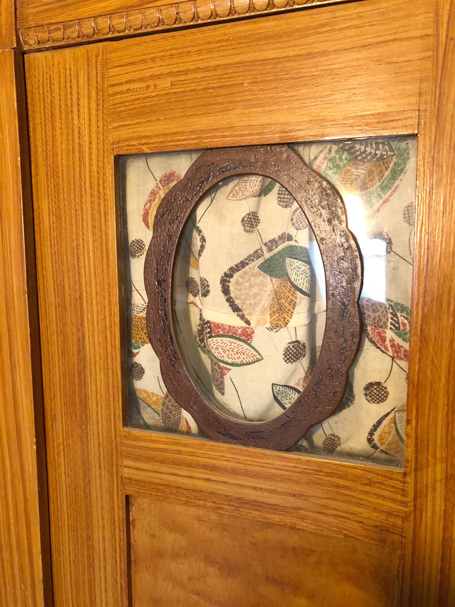 Jugendstil Schranktür A Fenster.jpg