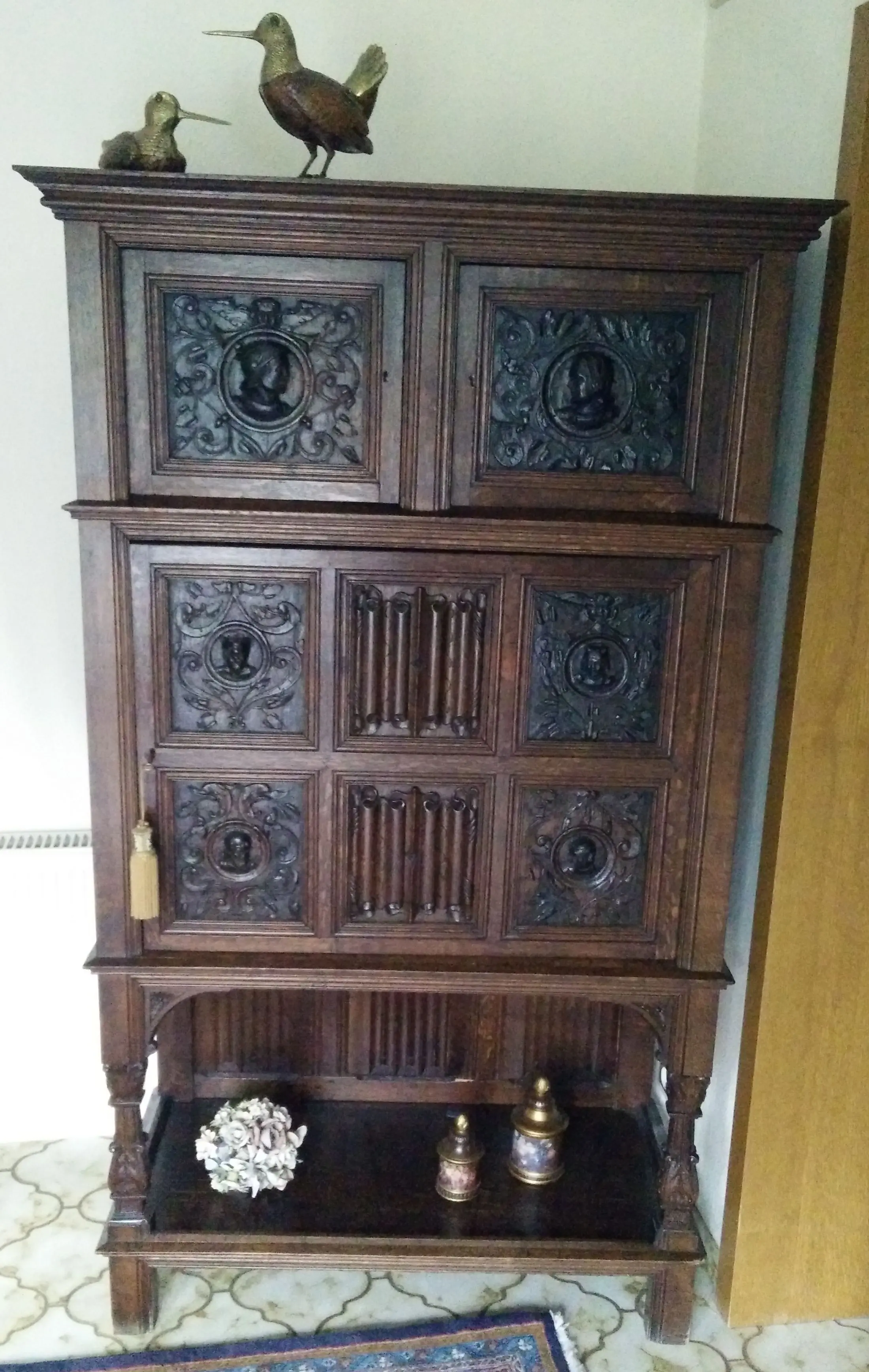 Schrank1.jpg