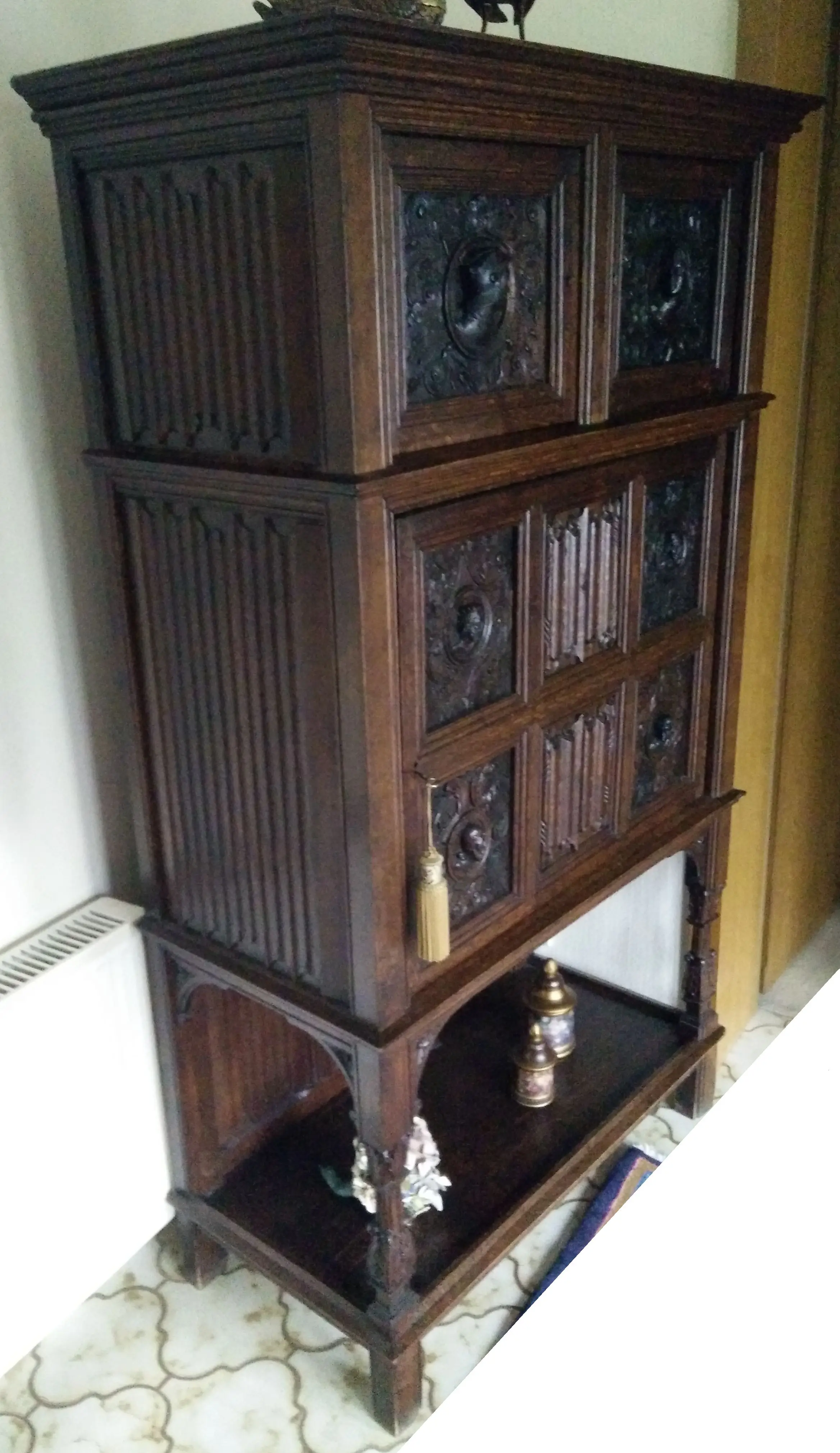 Schrank2.jpg