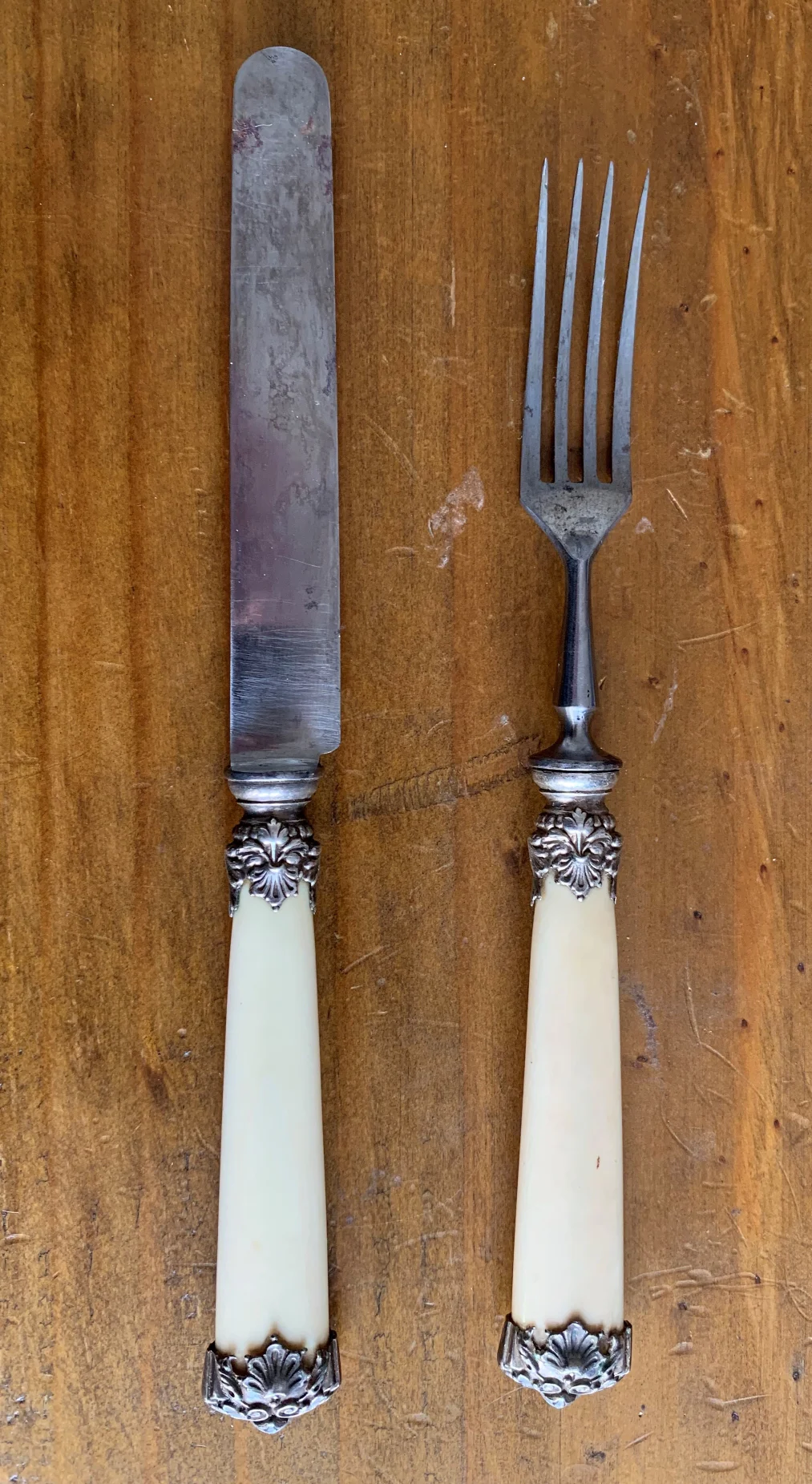 Gabel und Messer nah