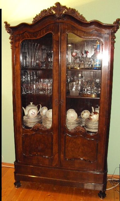 biedermeierschrank.JPG
