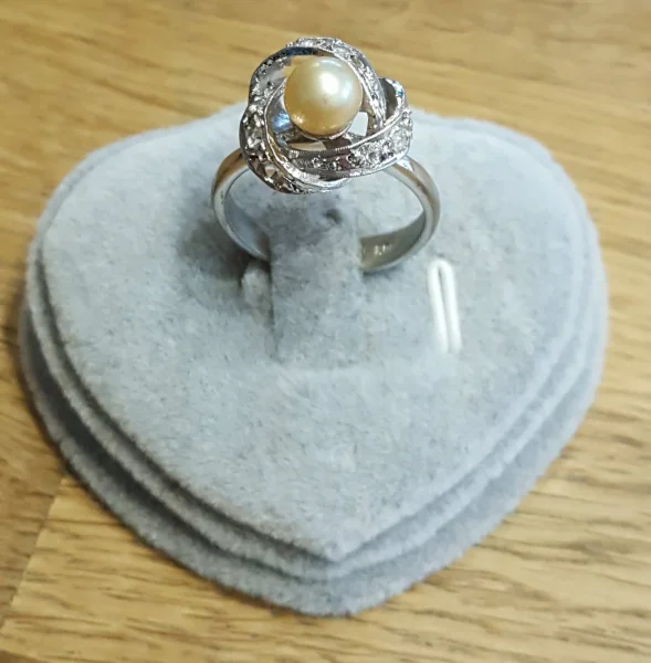 Ring-Perle-1.jpg