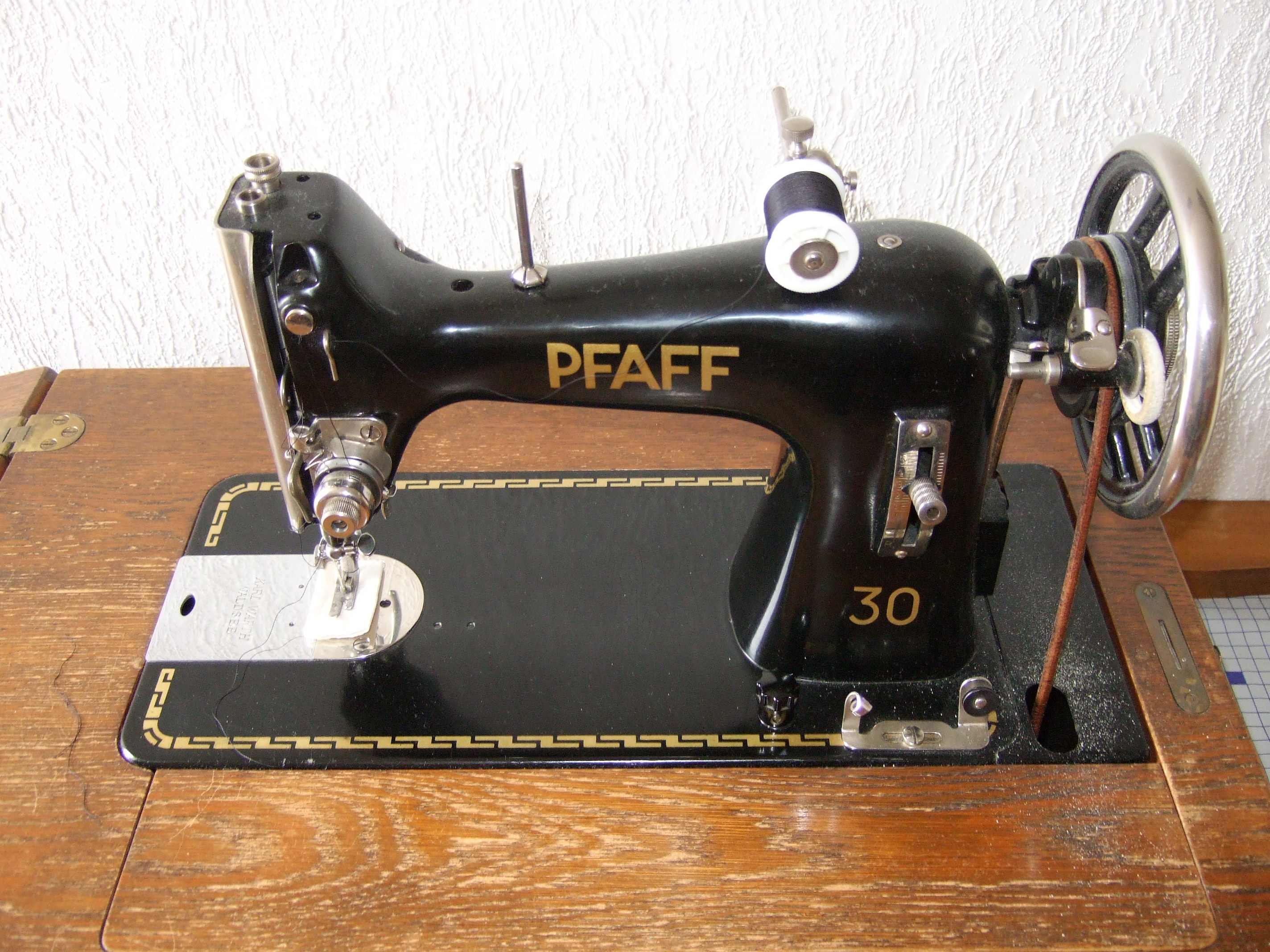 Nähmaschine2.jpg