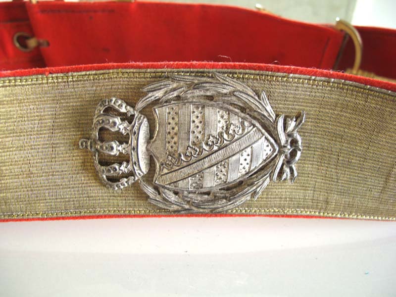 Das Wappen hab ich auch nochmal von dem Bandelier beigefügt, was mit in dem Karton war...