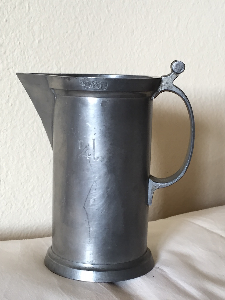 Kleiner Humpen (ca. 10cm)
