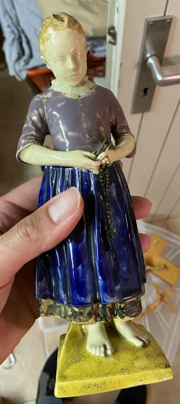 porzellanfigur1.png