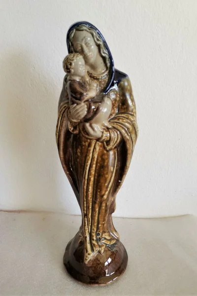 Madonna Hoehr, 1.jpg