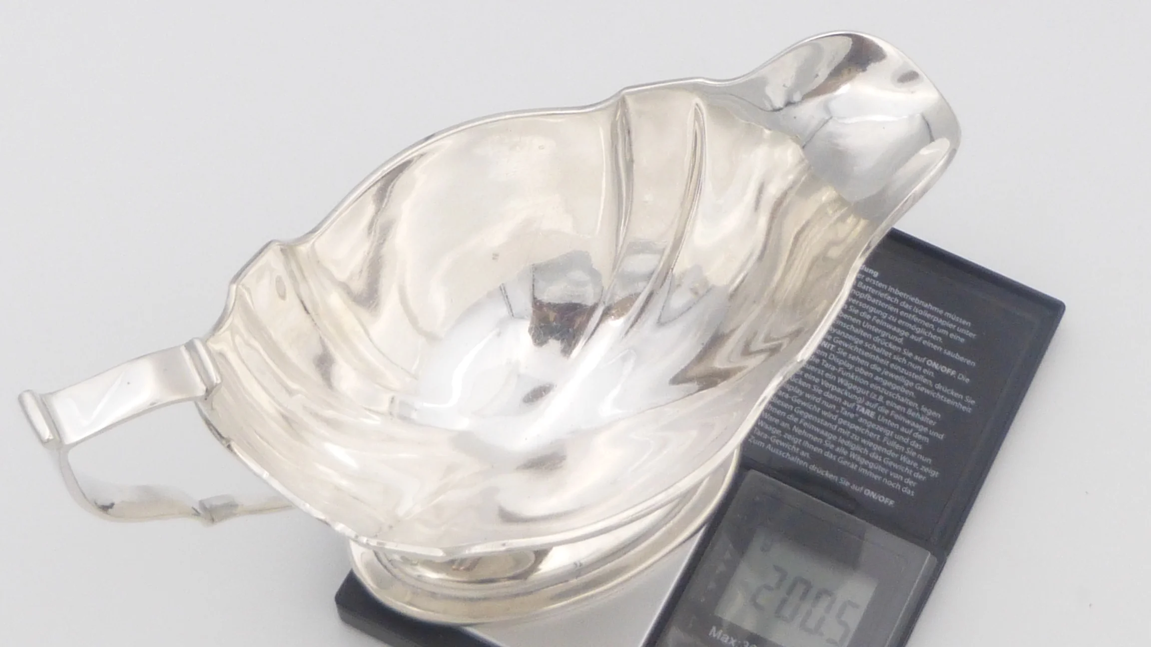 Waage ca. 200,5 g