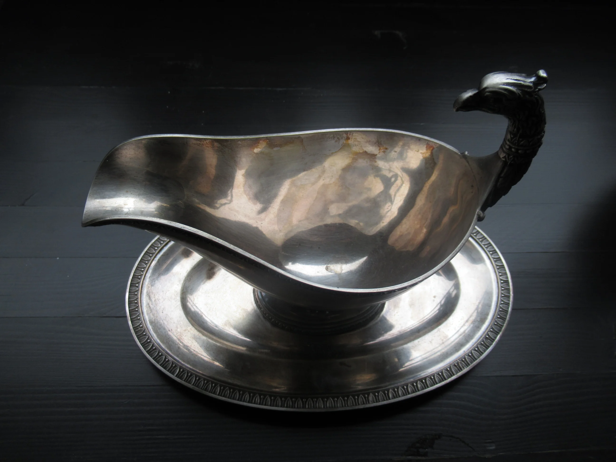 Sauciere mit Tropfteller