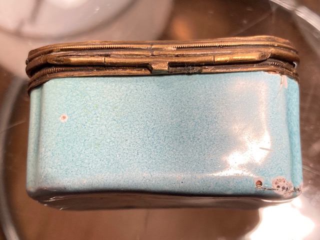 kl. Emalliedose 2.jpg