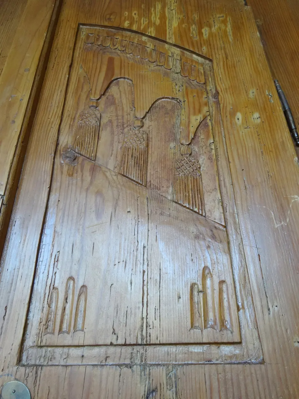 Bauernschrank (16).JPG