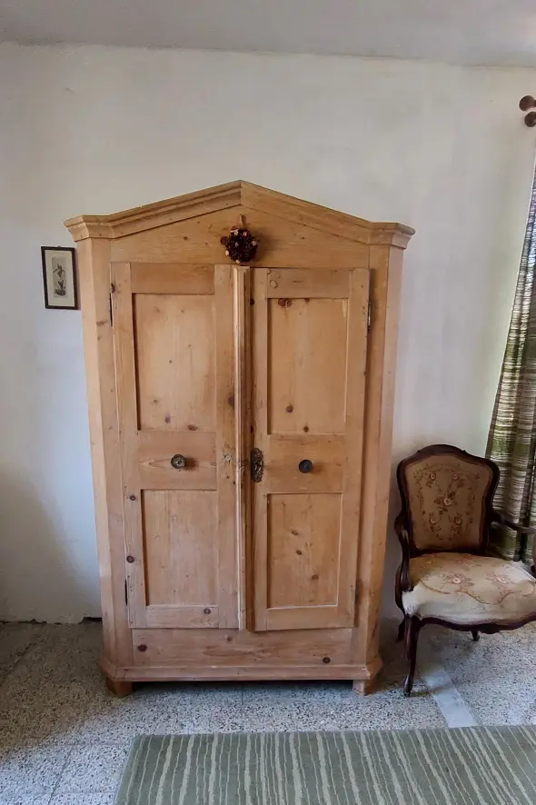 schrank.jpg