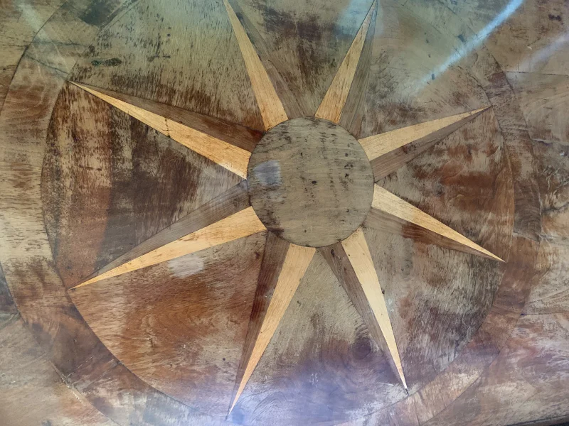 Tür links Einlegearbeiten.JPG