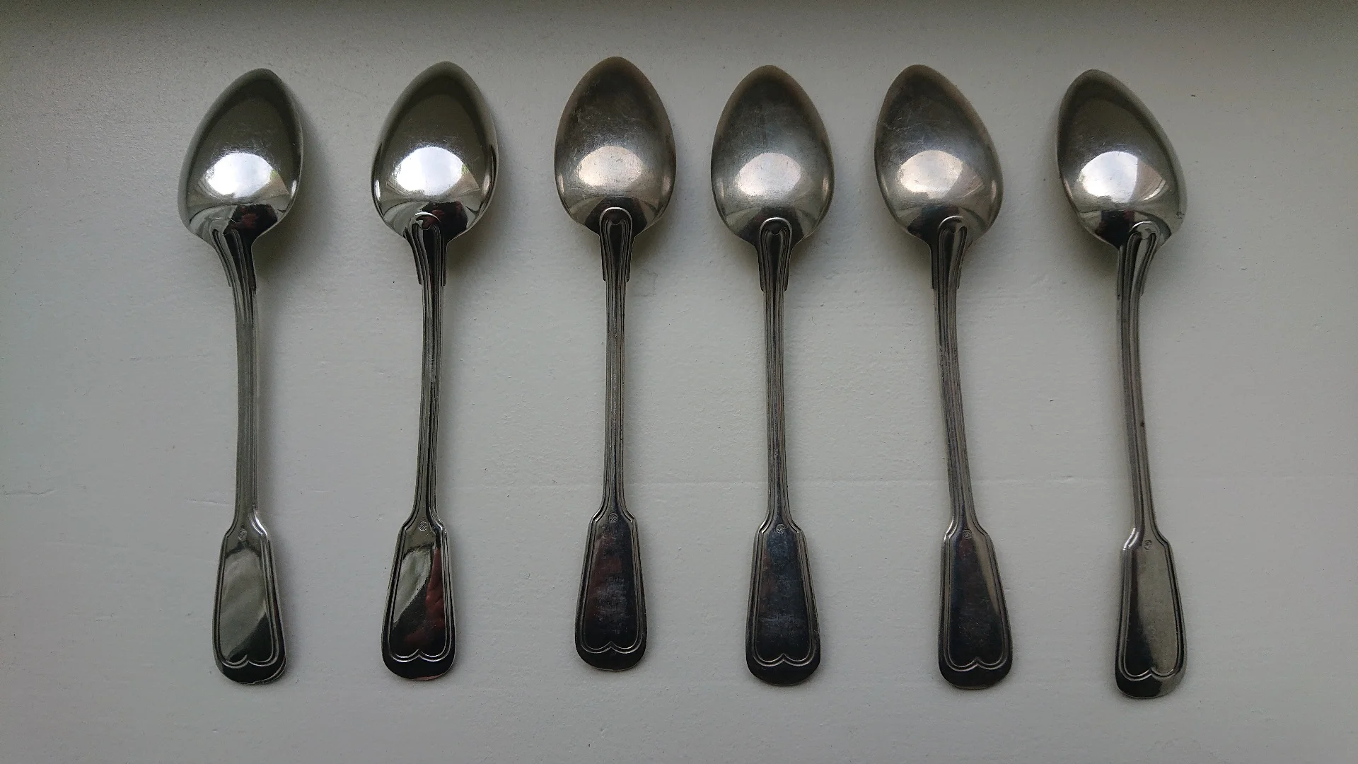 Kaffeelöffel Augsburg Faden unten.jpg