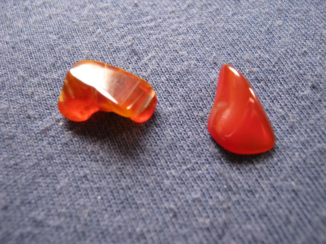 2 kleine Steine